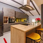 Einzigartiges Penthouse Mit Herrlichem Meerblick, Hundefreundlich, Privatparkplatz * קריקווניצה