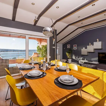 Einzigartiges Penthouse Mit Herrlichem Meerblick, Hundefreundlich, Privatparkplatz 아파트 *