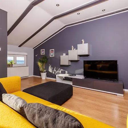 Einzigartiges Penthouse Mit Herrlichem Meerblick, Hundefreundlich, Privatparkplatz 아파트 크리크베니카