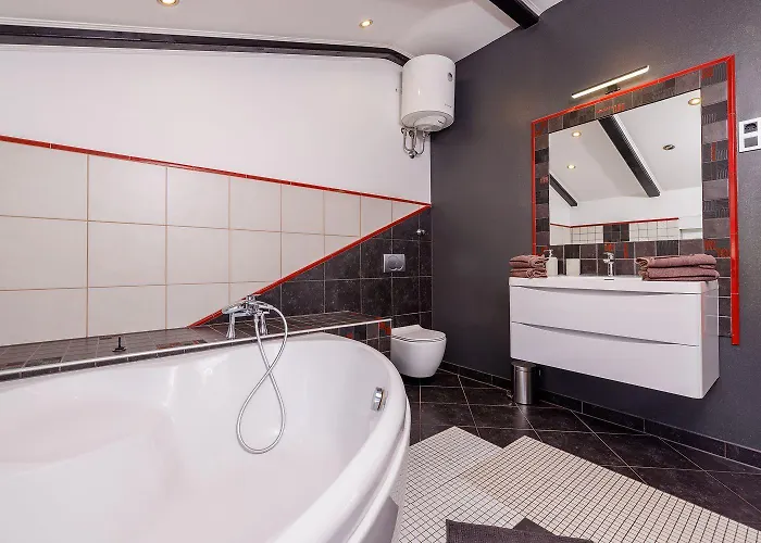 Einzigartiges Penthouse Mit Herrlichem Meerblick, Hundefreundlich, Privatparkplatz * 크리크베니카