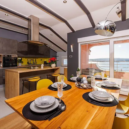Einzigartiges Penthouse Mit Herrlichem Meerblick, Hundefreundlich, Privatparkplatz